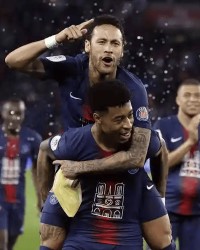 周五010 法甲焦点战：巴黎圣日尔曼主场争冠 图卢兹残阵客场求生