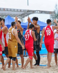 体坛联播｜皇马赢球先赛落后6分，切尔西遭遇联赛5连败